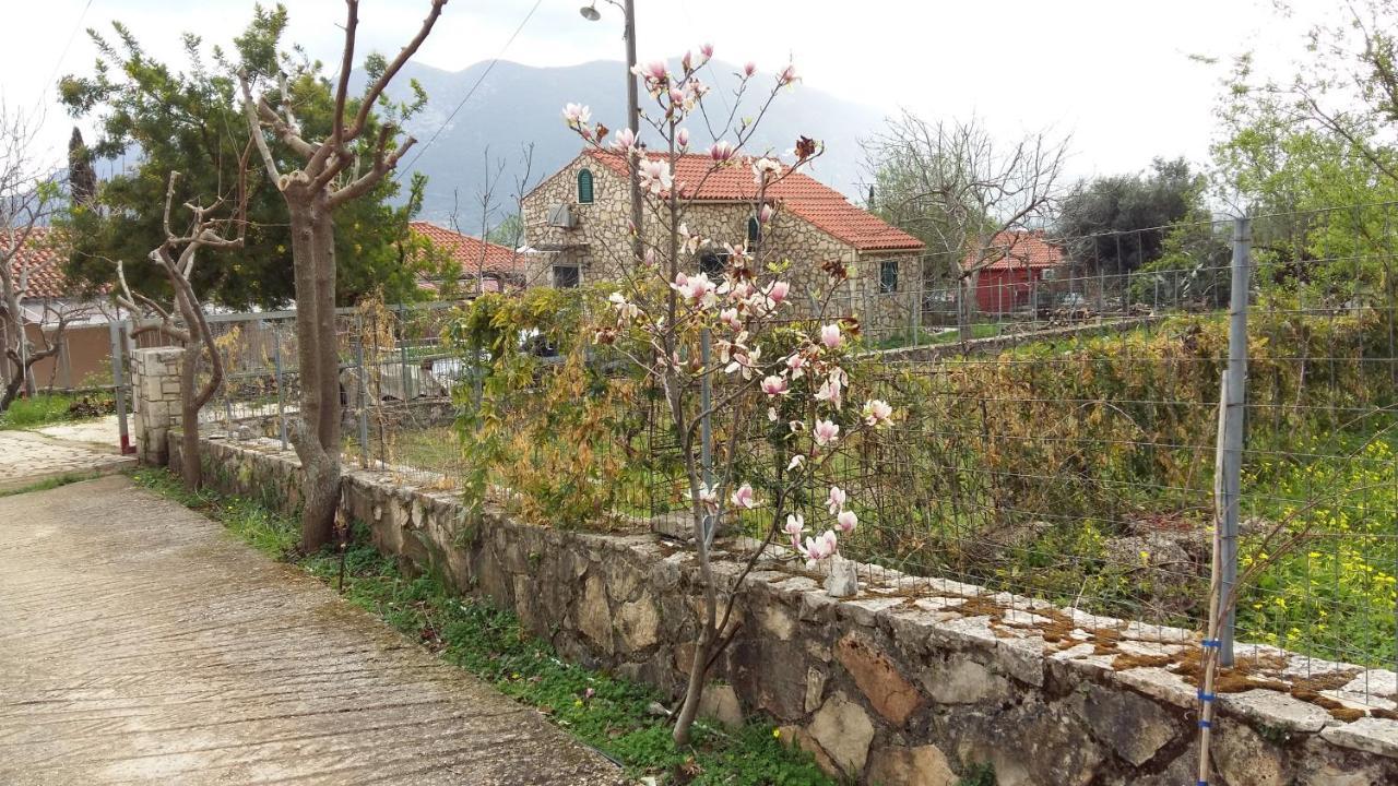 The Stone House-Zacharatos Nikolaos Vila Pouláta Exterior foto
