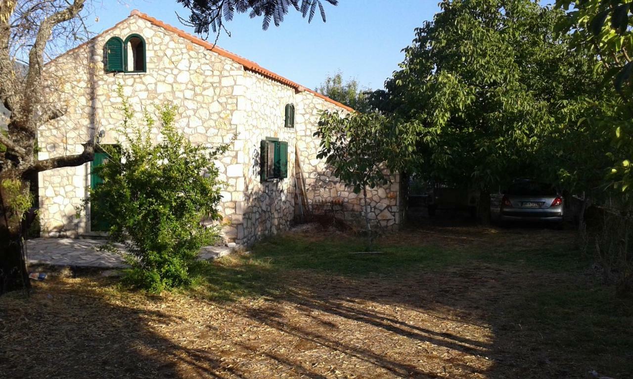 The Stone House-Zacharatos Nikolaos Vila Pouláta Exterior foto