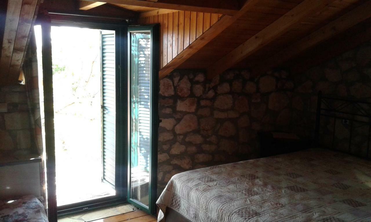 The Stone House-Zacharatos Nikolaos Vila Pouláta Exterior foto
