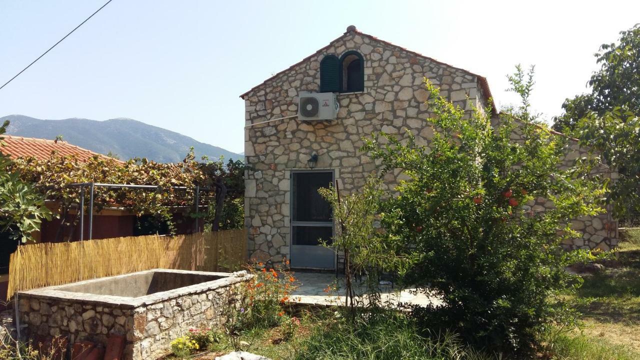 The Stone House-Zacharatos Nikolaos Vila Pouláta Exterior foto
