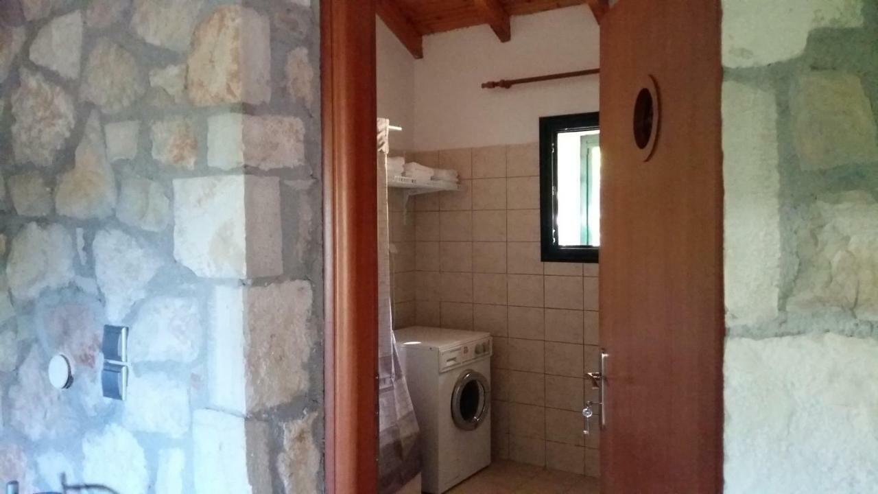 The Stone House-Zacharatos Nikolaos Vila Pouláta Exterior foto
